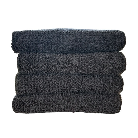 Tommy Bahama bath towel set of four. - Picture 1 of 3